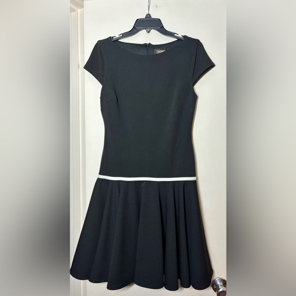Alexia Admor Black Mini Dress with White Accent